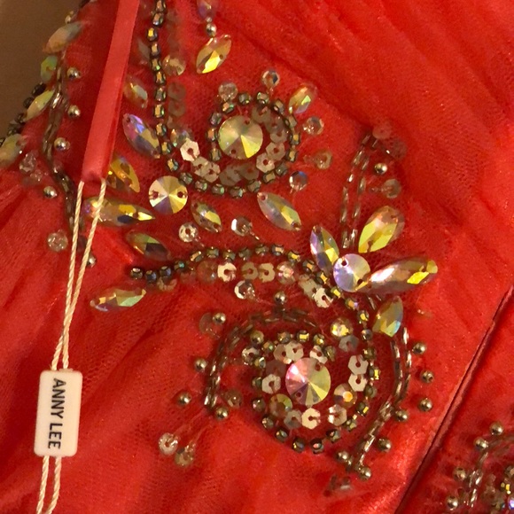 Beautiful prom dress - Picture 7 of 7